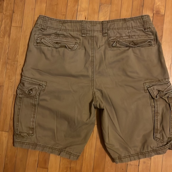 Cargo shorts - Picture 3 of 3
